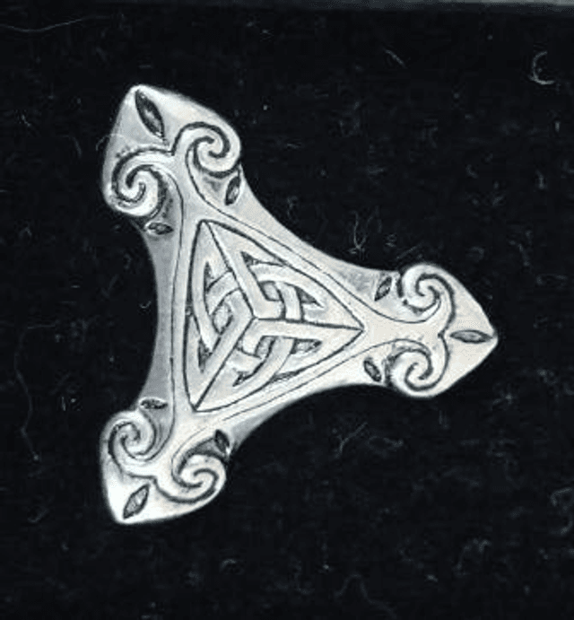 Pewter lapel pin - Three-pointed star