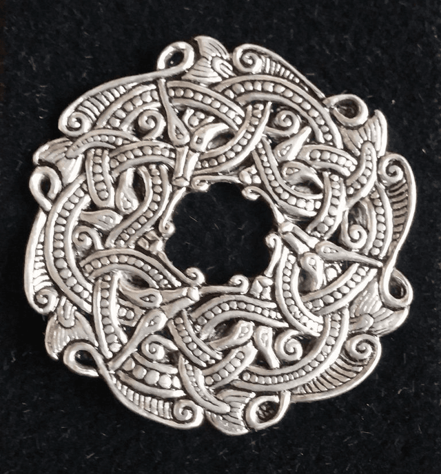 Pewter lapel pin - Interwoven circle